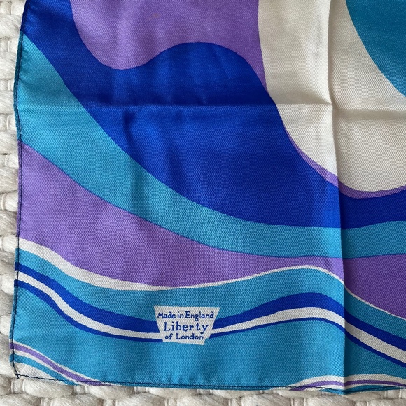 Vintage Liberty of London 100%Silk 23" Square Scarf Blue Purple Pucci-Like Women - Picture 3 of 7
